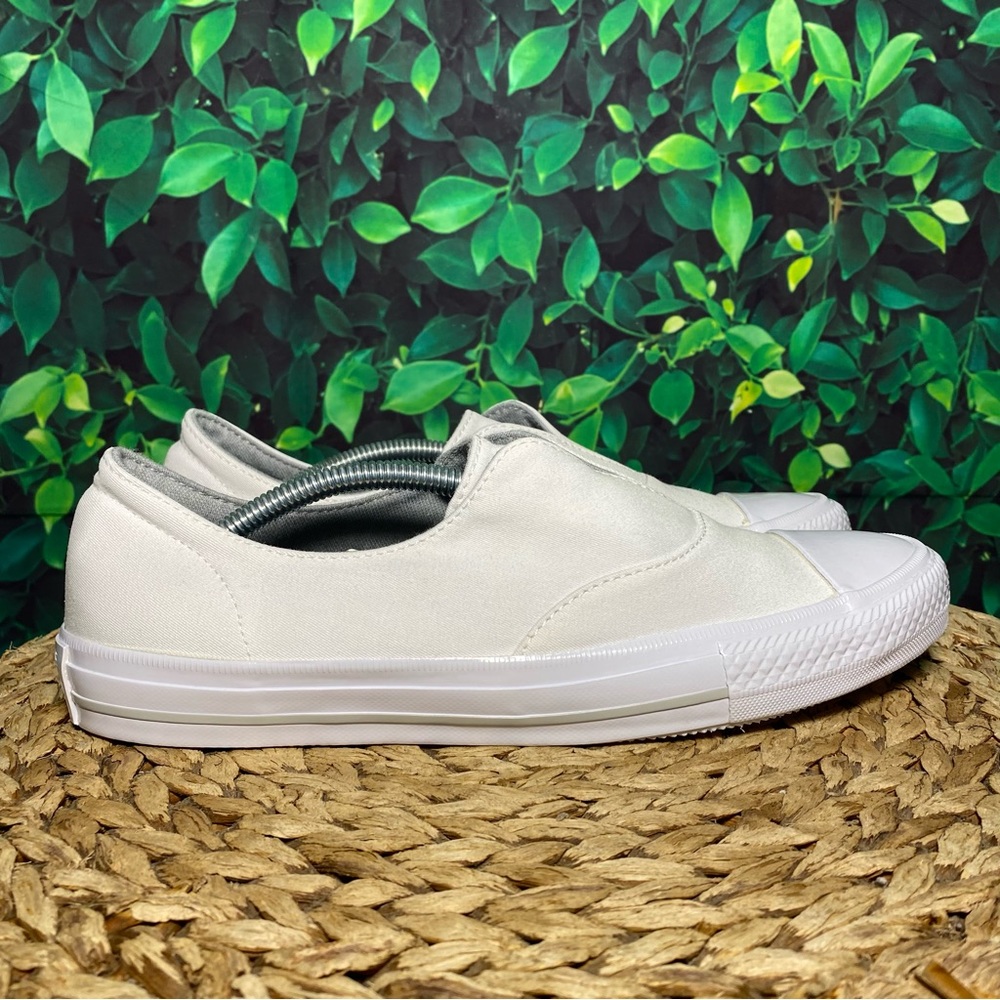Converse Gemma slip on pointed white sneakers